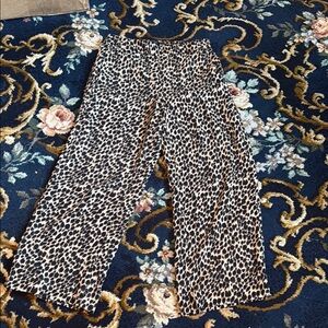 J. Crew‎ Black and Cream  Wide Leg Leopard Print crops- worn 2-3 x